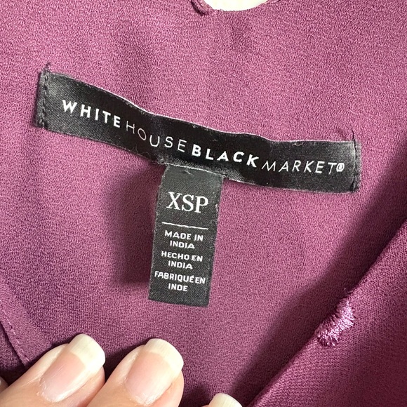 WHBM V Neck Cami - Picture 4 of 7